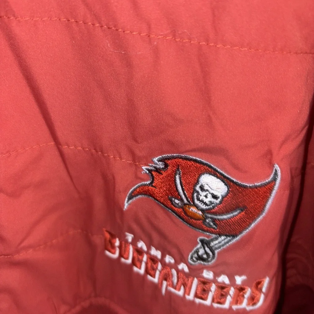 Tampa Bay Buccaneers Red Jacket 2XL NFL Team Apparel Dunbrooke Lined Full Zip